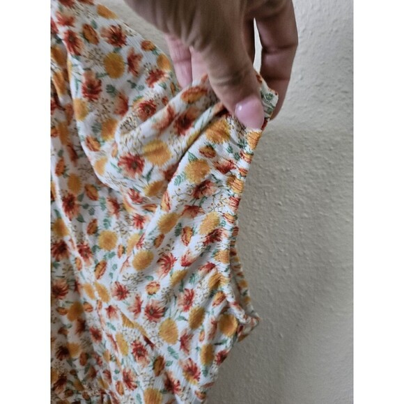 Torrid Women's Floral Crinkle Gauze Cris Cross Back Bohemia Chic Top Size 1 - Picture 5 of 13